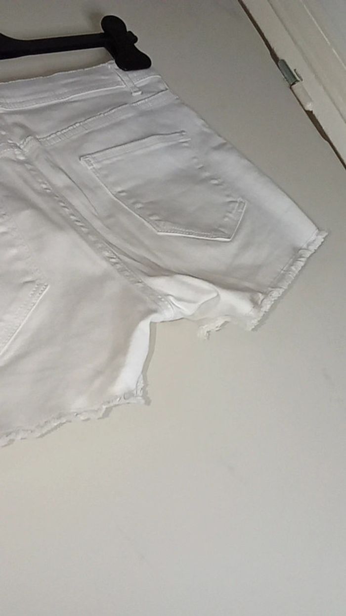 Short blanc - Esmara - Taille M/38 - photo numéro 6