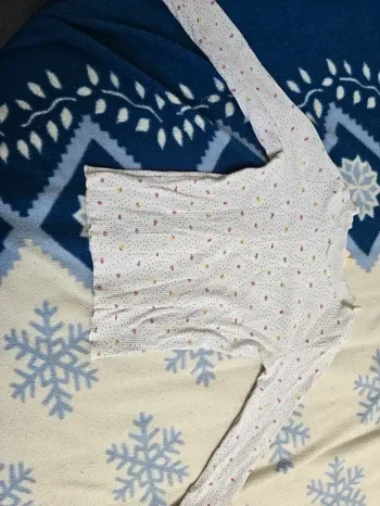T-shirt manche longue blanc avec motif fleur de la marque Du pareil au même, en taille 6 ans