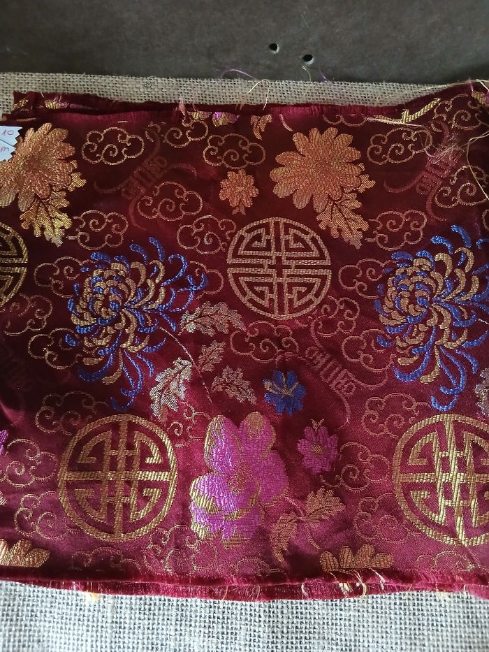 Tissu chinois 1m10x20cm