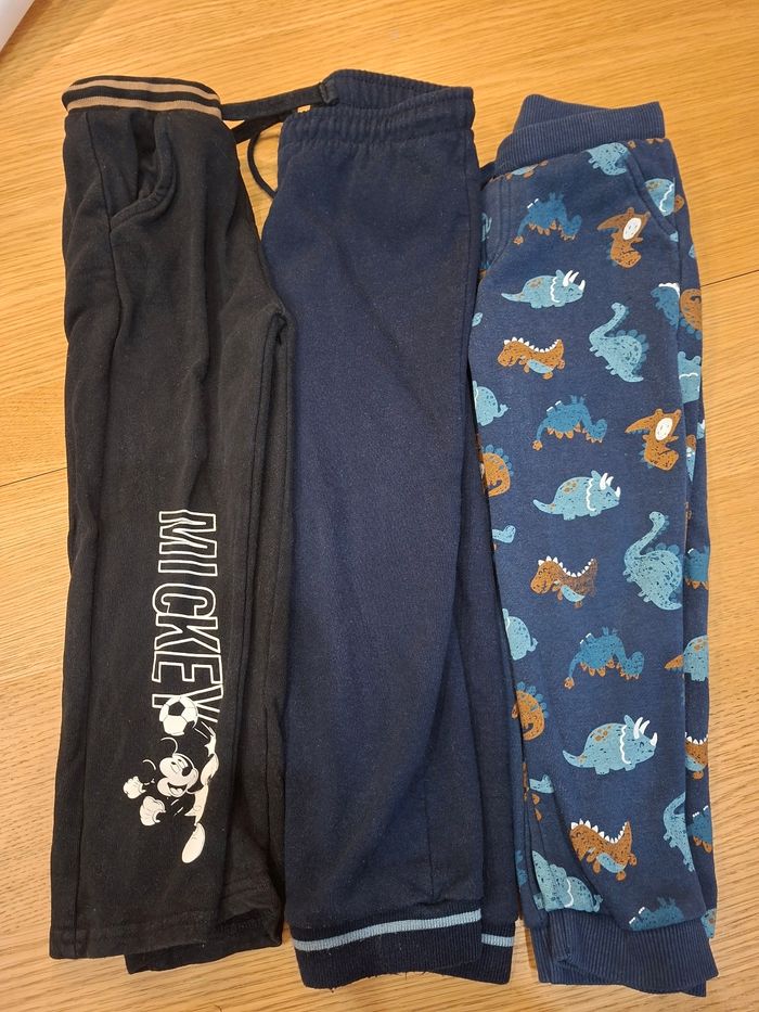 Lot 3 joggings