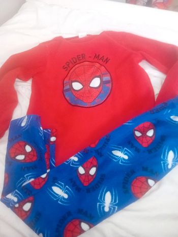 Pyjama spiderman 8 ans