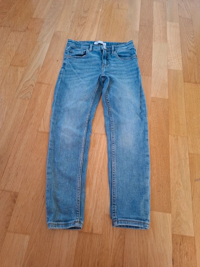 Jean 8 ans