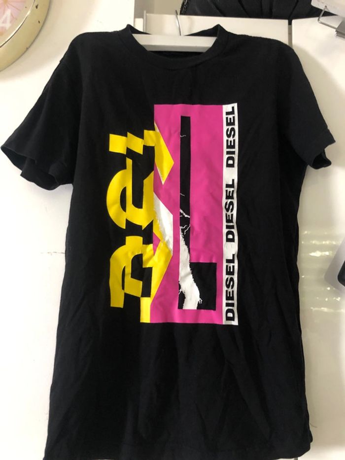 T shirt . Diesel . Taille XS