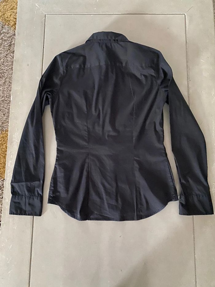 Chemise H&M taille 36 noire stretch cintré manches longues - photo numéro 11