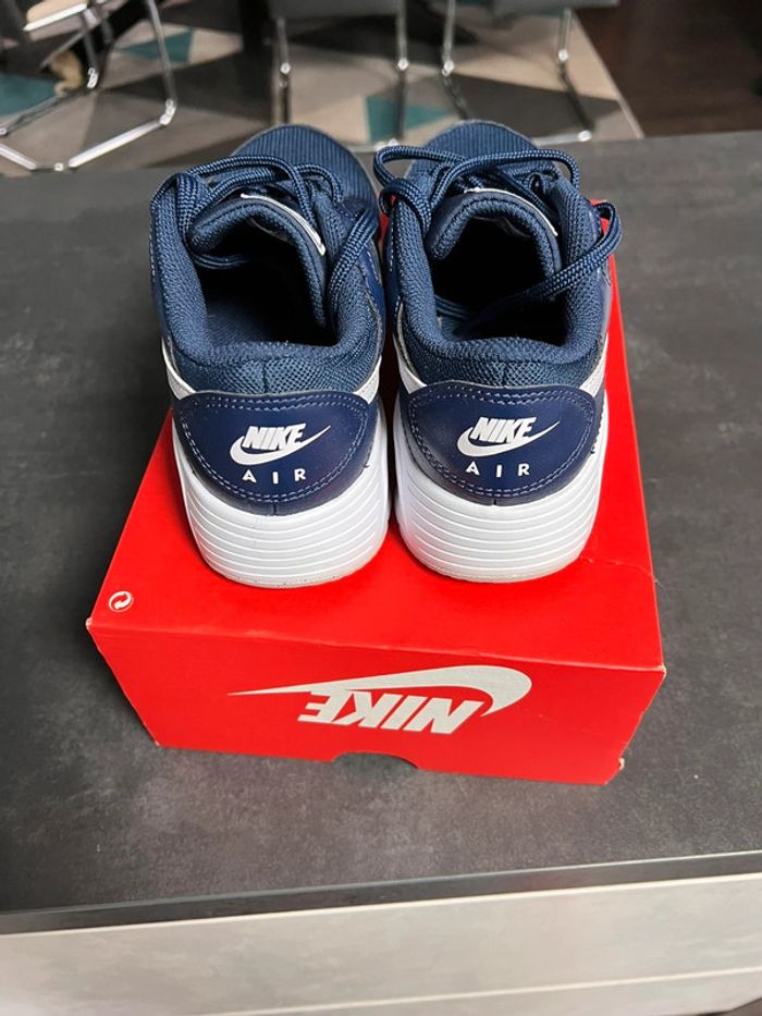 Basket Nike garçon taille 38 - photo numéro 3