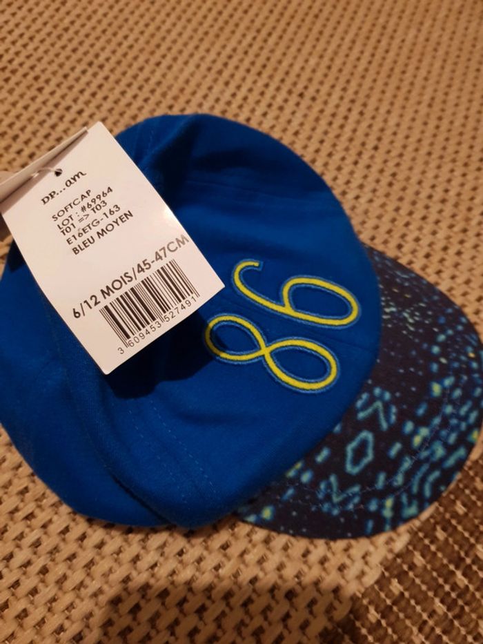 Casquette 6-12 mois neuve - photo numéro 2