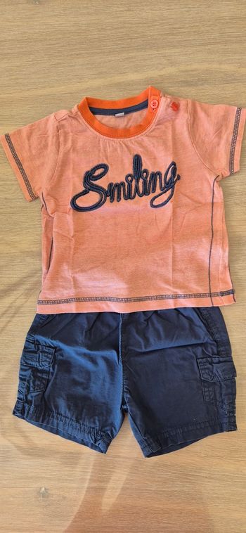 Ensemble tee-shirts et short