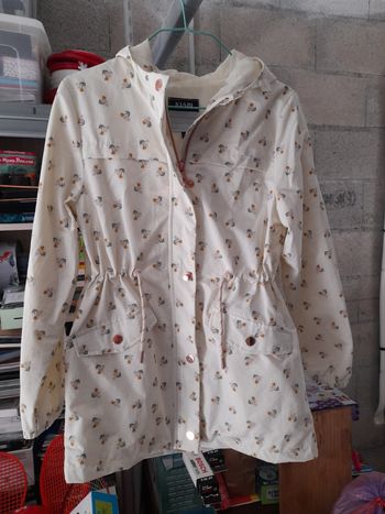 Coupe vent fille de chez kiabi en 10ans