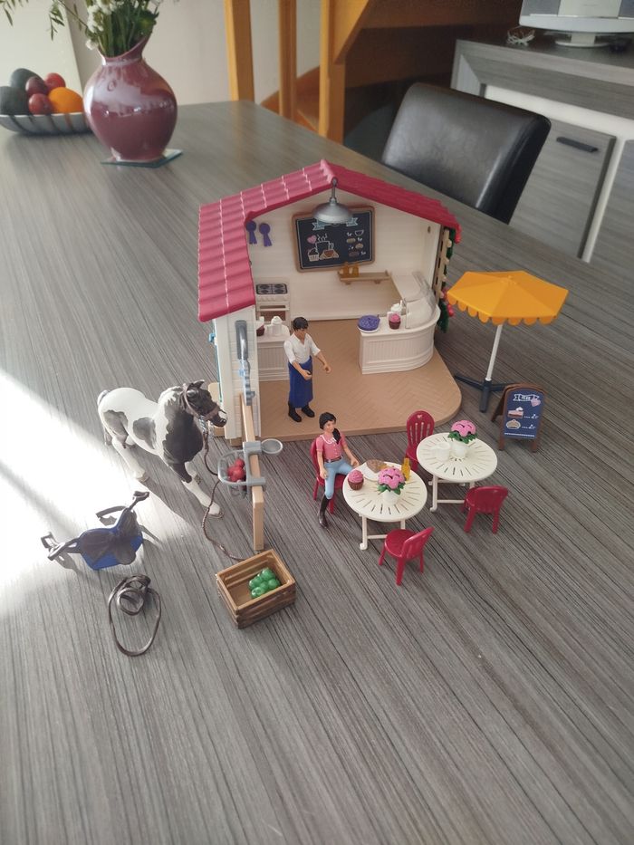 Café des cavaliers SCHLEICH - photo numéro 2