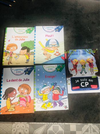 Lot de 5 livres d’apprentissage lecture début, milieu et fin CP Excellent état