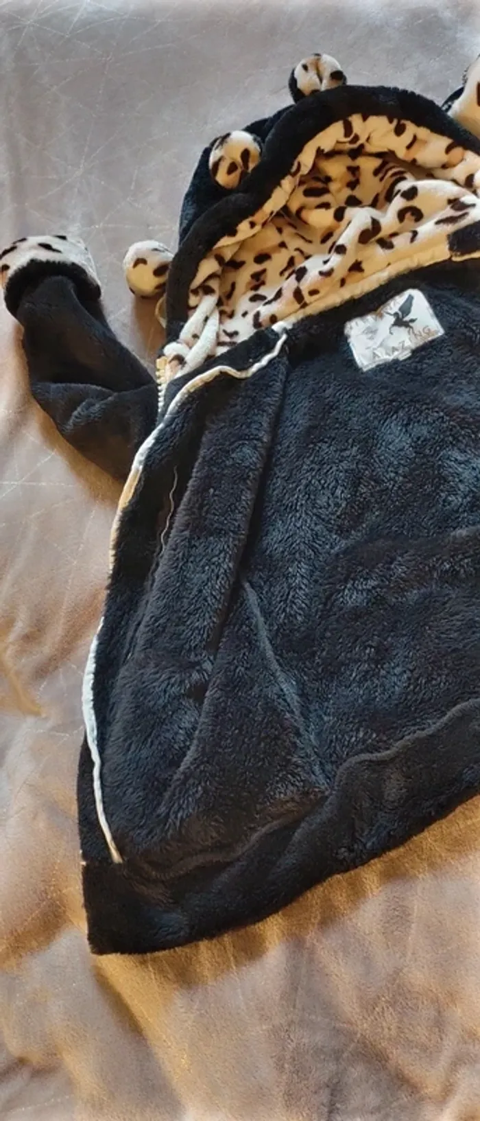Veste polaire noire motif léopard 🐆 - photo numéro 9