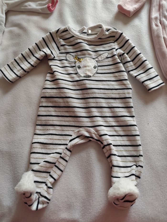 Lot de 5 pyjams 3 mois - photo numéro 2