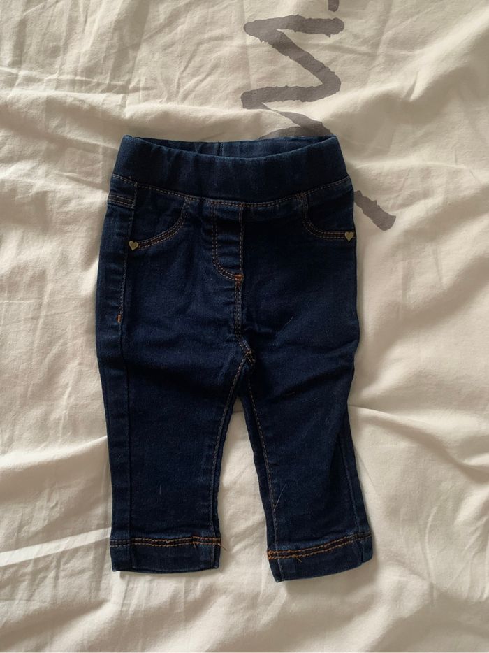 Lot de 7 jeans   ( élastique) taille 3 mois bébé fille - photo numéro 3