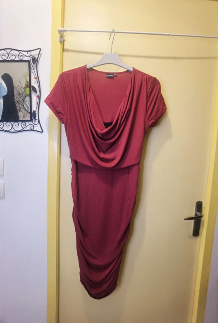 Robe rouge foncé bordeau avec ceinture - photo numéro 10
