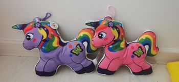 Licorne en peluche