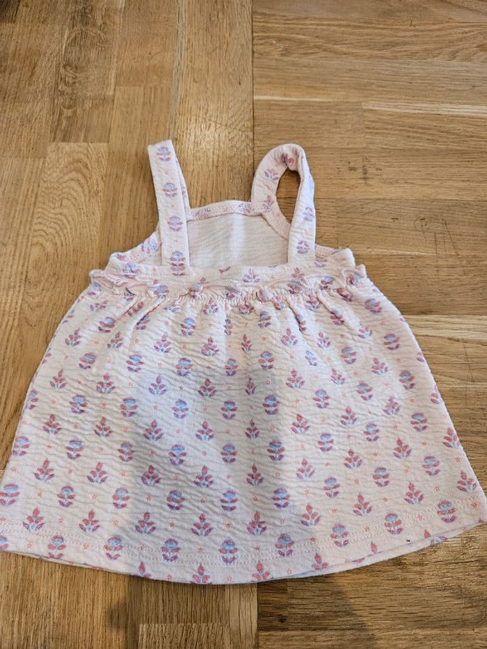 Robe 1 mois - photo numéro 3