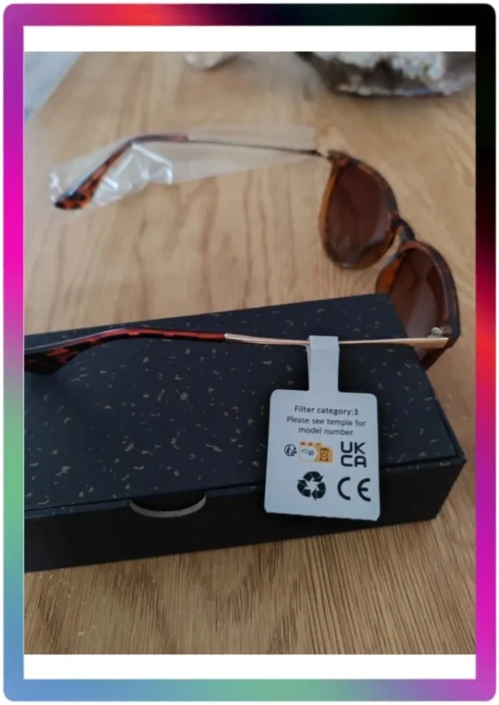 Lunette Fashion Kunchu Zebra Claire catégorie UV3 neuf sous blister et boite. - photo numéro 4