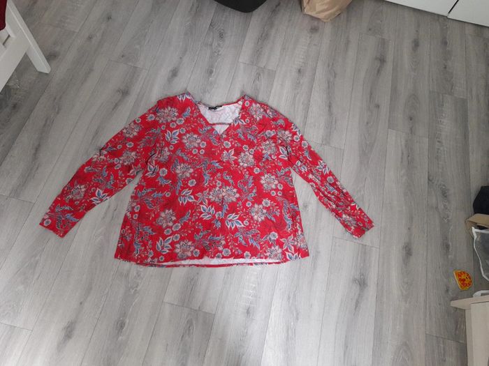 Chemisier blouse rouge fleurie