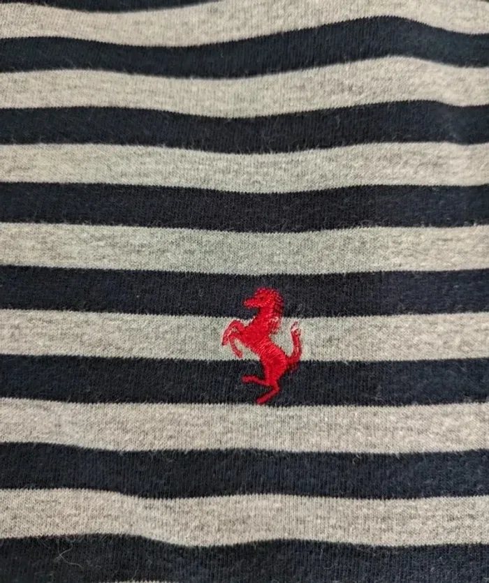 Polo à rayures - Ferrari - taille 13/14 ans - photo numéro 3