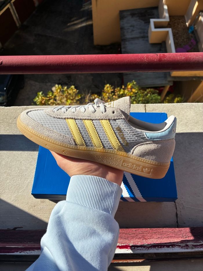 Adidas Originals Spezial Grey One/ Almond Yellow - Taille 38 - Neuves
