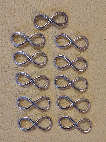 Lot de 11 symboles infini