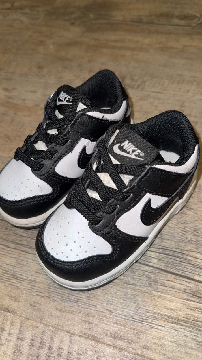 Nike noir et blanche