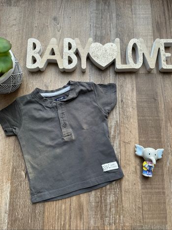 - Tee shirt Kiabi  - 1 mois - Très bon état