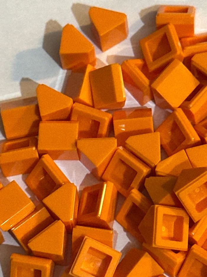 50 Lego Slope 45 1 x 1 x 2/3 Double, réf 35464 Orange - photo numéro 3