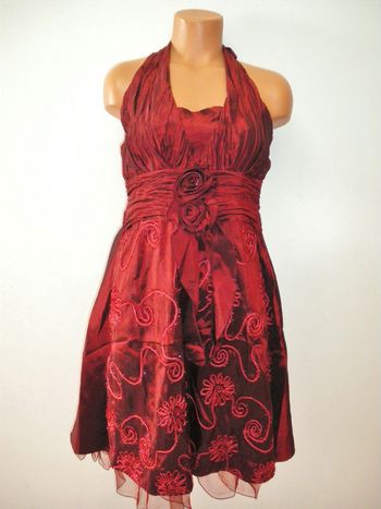 robe bordeaux soyeux taille M