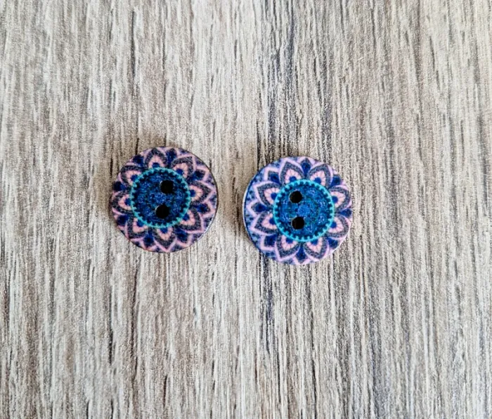 Lot de 2 boutons en bois vintage