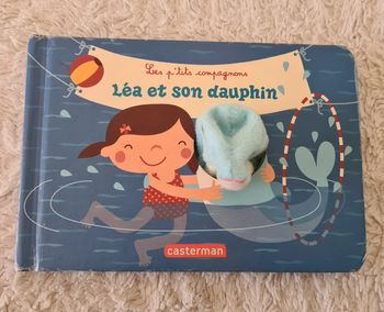Léa et son dauphin les p'tits compagnons en bon état