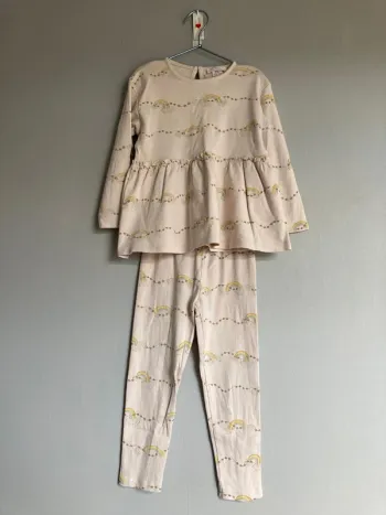 Pyjama fille deux pièces Zara Home 5 ans – Motif arc-en-ciel et étoiles – Excellent état