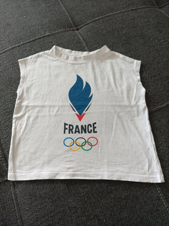 Tee shirt