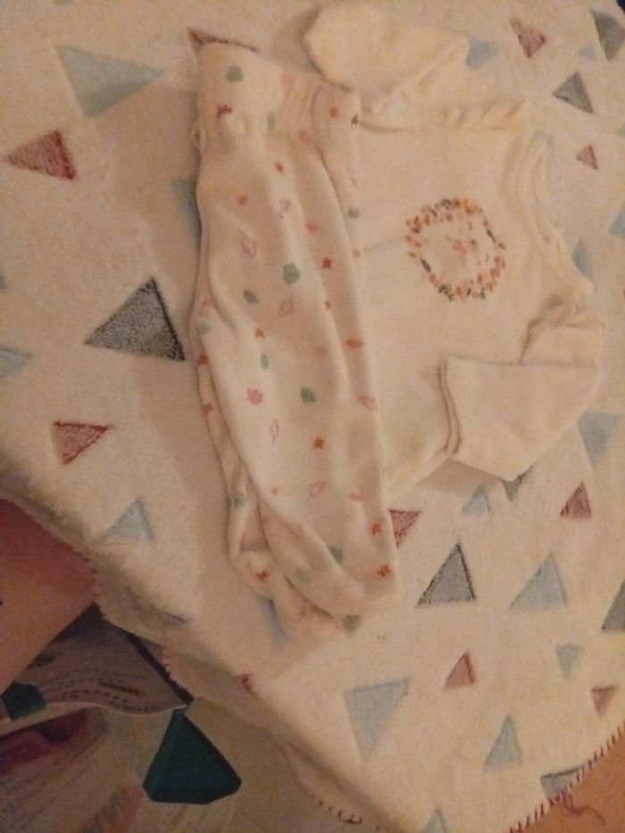 Pyjama blanc - photo numéro 2