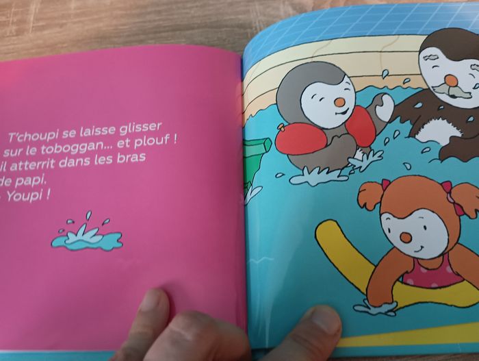 Livre T'choupi va a la piscine histoire a lire et à écouter - photo numéro 5