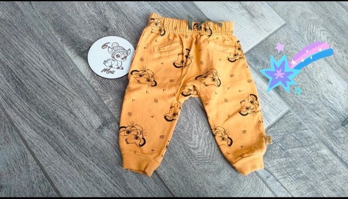 Pantalon jogging simba le roi lion Disney