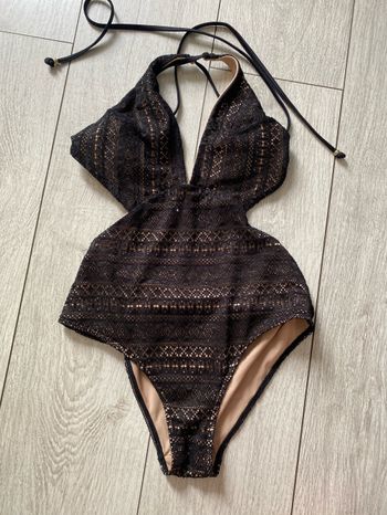 Maillot de bain dentelle dos nu
