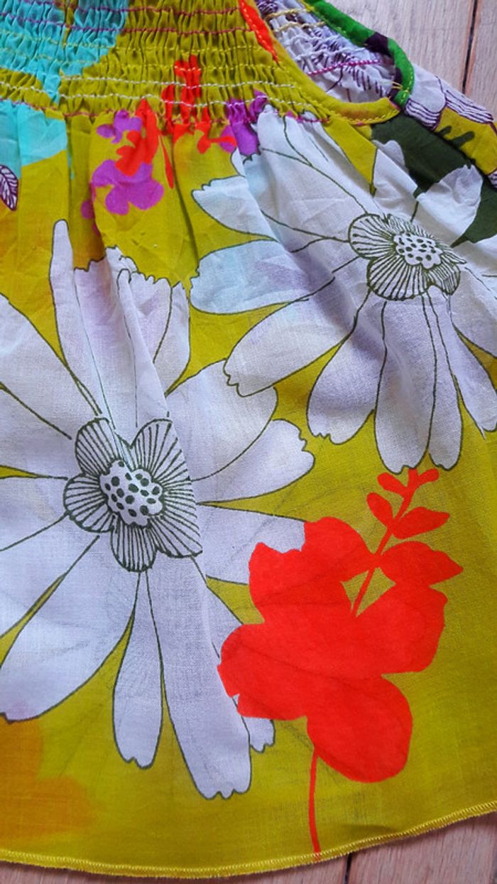 Très belle blouse - photo numéro 2