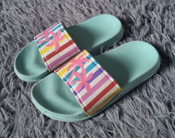 Claquette turquoise avec palmiers 31