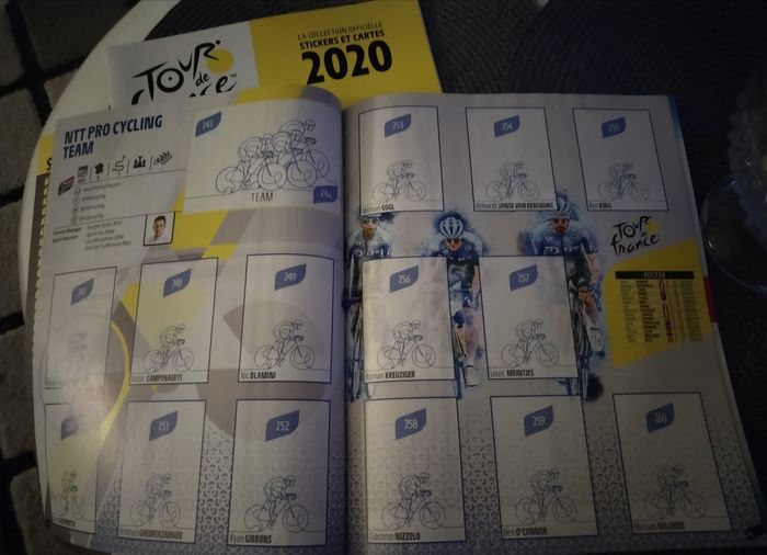 Lot ou à l'unité Album "Tour de France 2020" Panini  neufs - photo numéro 2
