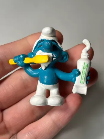 Figurine publicitaire schtroumpfs vintage dentifrice fluocaril