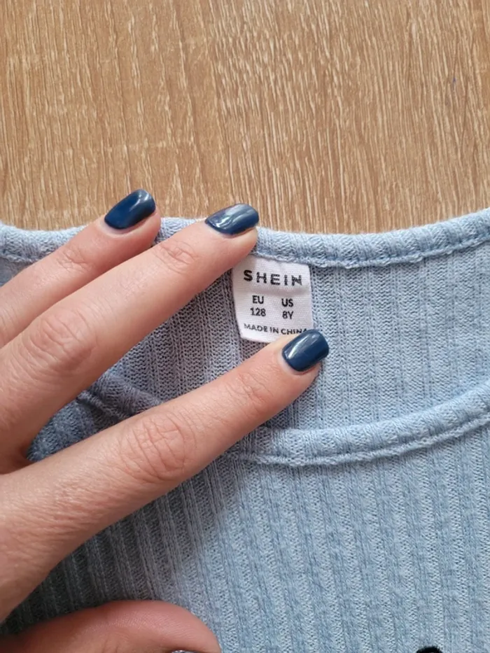 Robe collée 8 ans Très bon etat - photo numéro 4