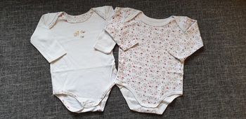Lot de 2 bodies 9 mois