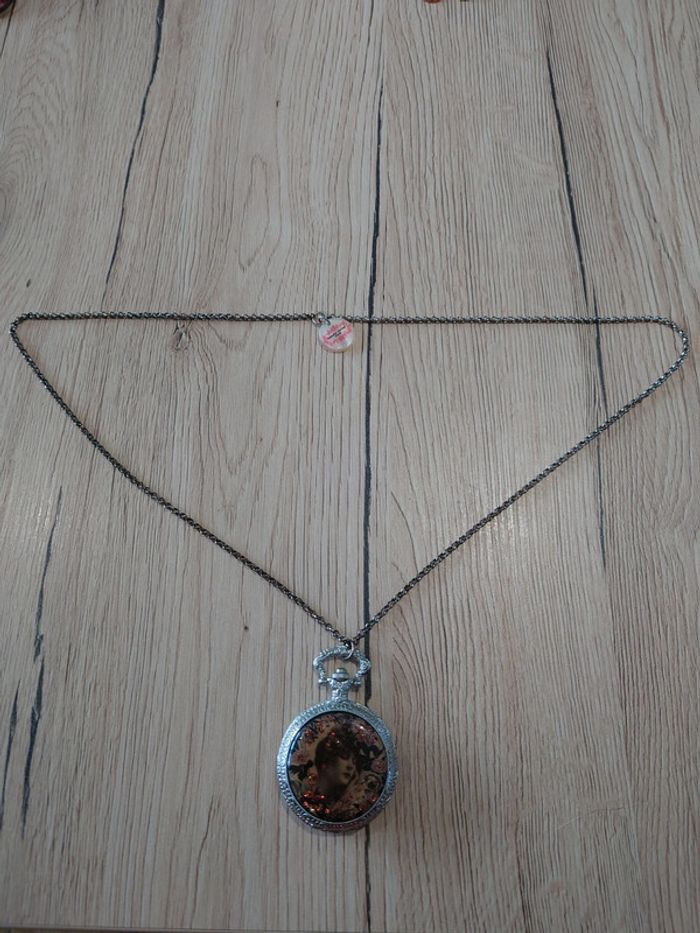 Collier montre Natasha Farina