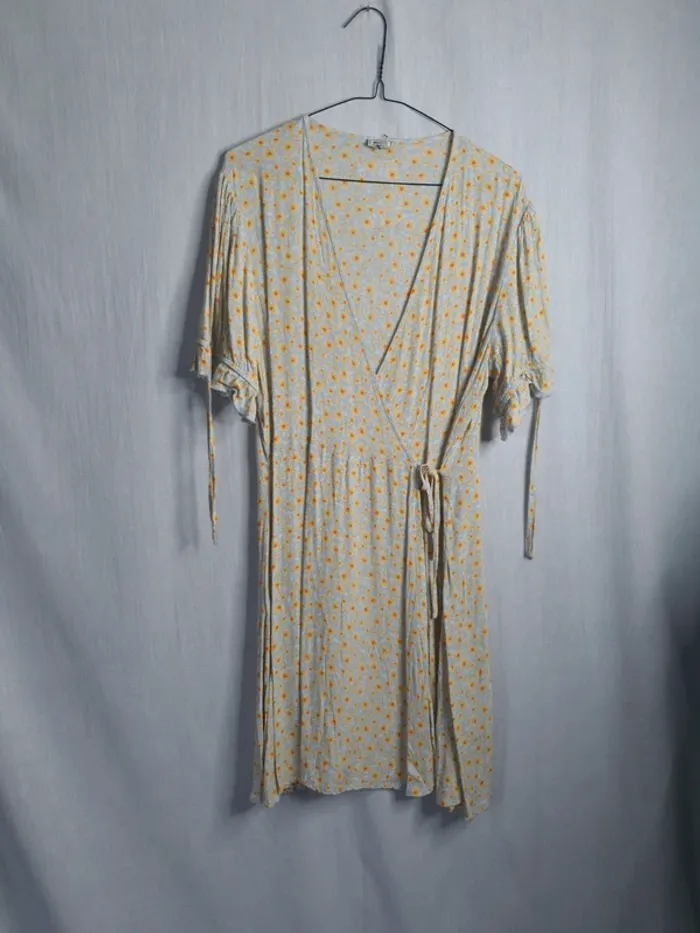 Robe fleurie portefeuille