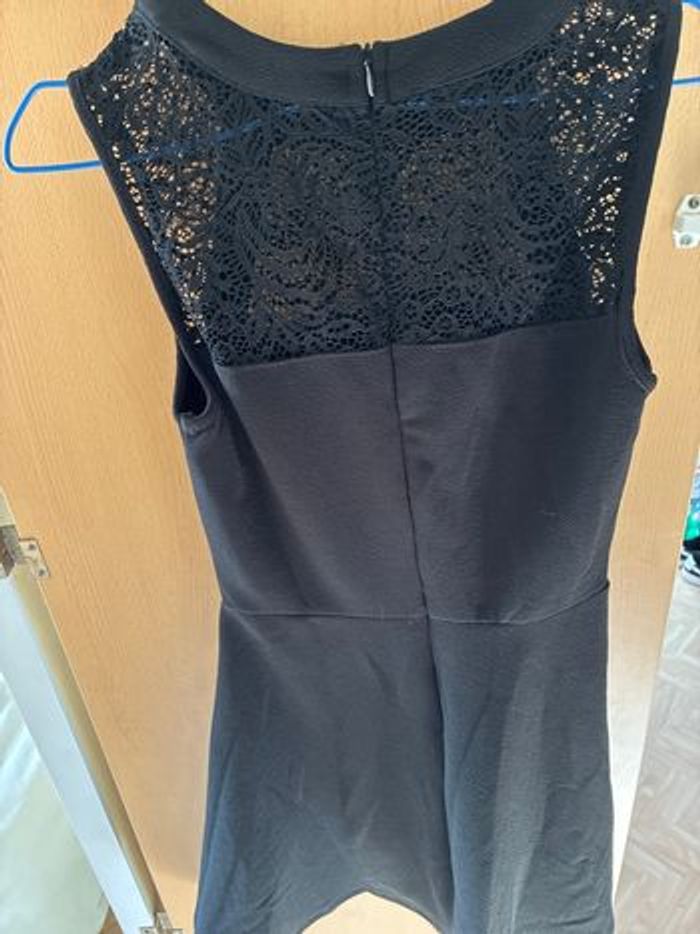 Robe enfant pour les fêtes - photo numéro 2