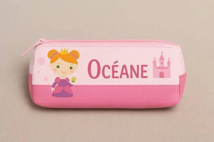 Petite trousse prénom " Océane " Neuf, jamais servis.