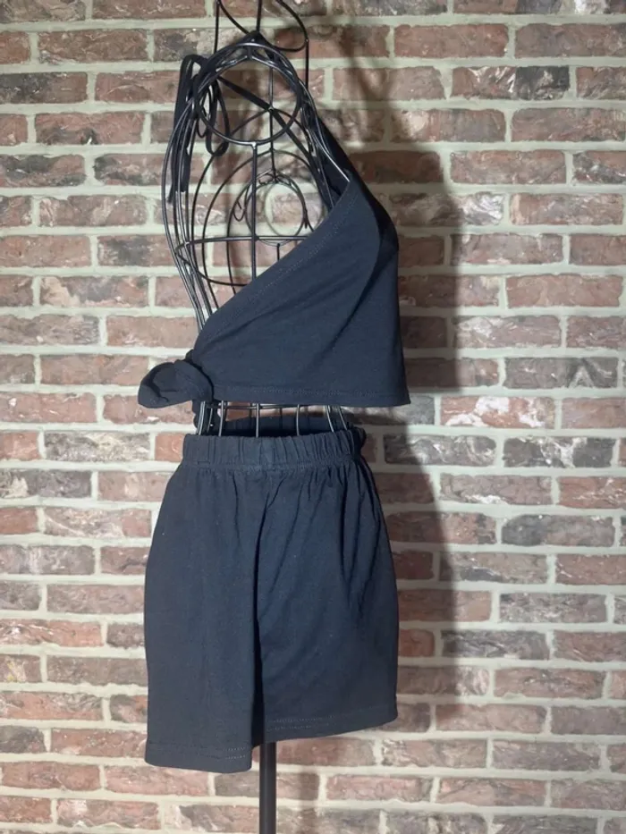 Ensemble short et top noir a fleurs Shein Taille S / 36 - photo numéro 14
