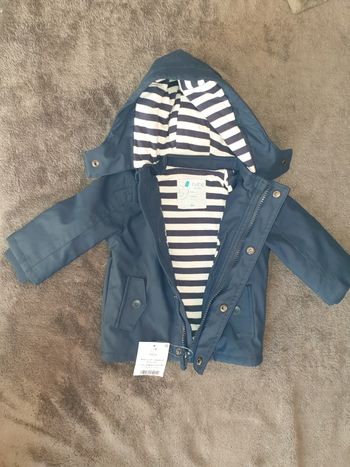 Manteau imperméable 6 mois