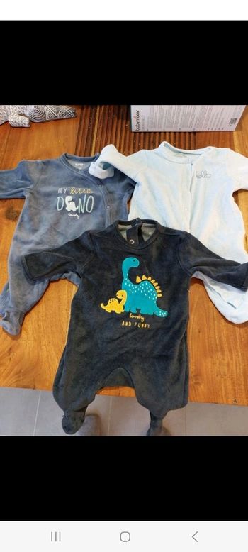 Pyjama kiabi état neuf 1 mois